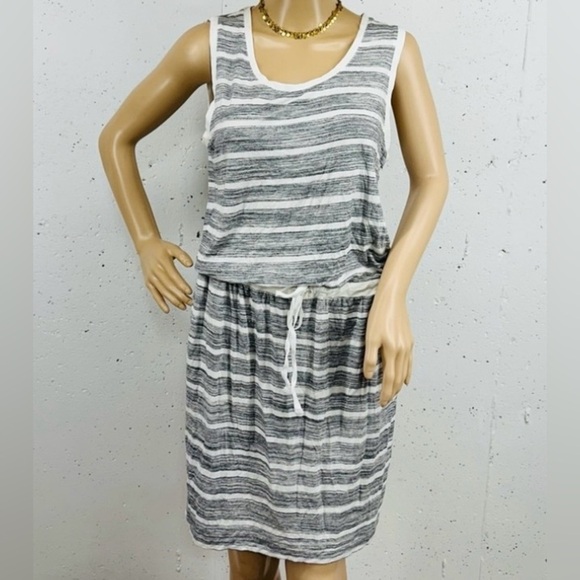 Dakini size Medium White & Gray Drawstring Waist Sleeveless Dress - Picture 1 of 14